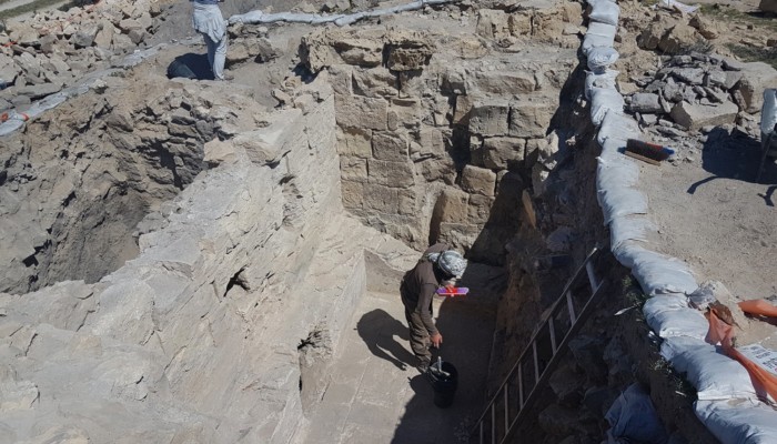 Gli scavi del bagno pubblico dell'antica Elusa: la fornace e l'ipocausto. (foto Tali Erickson-Gini / Autorità israeliana per le antichità)