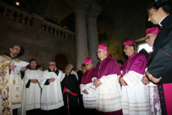 L’ingresso del nuovo nunzio apostolico al Santo Sepolcro