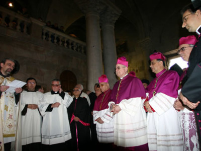 L’ingresso del nuovo nunzio apostolico al Santo Sepolcro