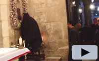Video – Al Santo Sepolcro l’omaggio alla colonna della flagellazione di Gesù