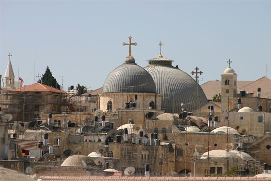 In Israele pesanti offese al cristianesimo. Proteste e scuse
