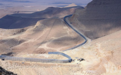 Un serpente metallico si snoda nel Sinai