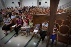 Continua la caccia al cristiano nel Nord dell’Iraq. A migliaia in fuga da Qaraqosh