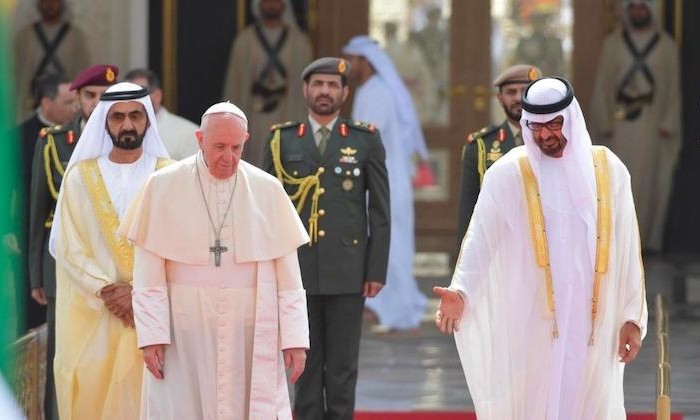 Il Papa negli Emirati: «Una sorpresa di Dio»