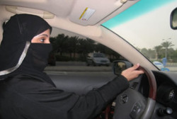 Donne d’Arabia, una sfida su quattro ruote