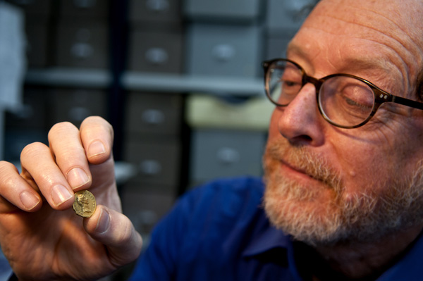 Un’antica moneta d’oro romana ritrovata per caso in Galilea