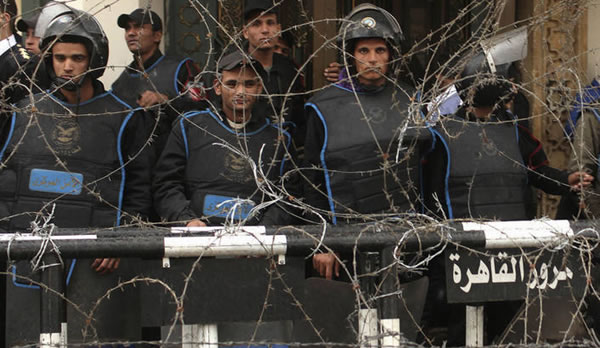 Disordini in Egitto, cresce la voglia di giustizia sommaria
