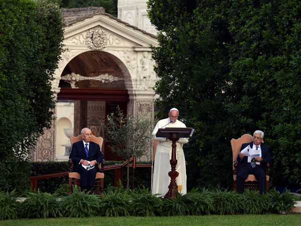 Per una pace tra uguali e fratelli, l’invocazione a più voci in Vaticano