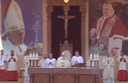 La messa del Papa ad Amman è quasi una festa della famiglia