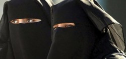 Campagna <i>Twitter</i> delle donne saudite: Basta schiavitù!