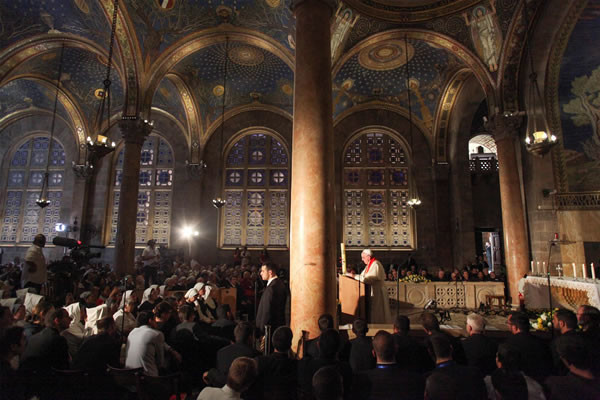 Al Getsemani un esame di coscienza per il Papa e i religiosi