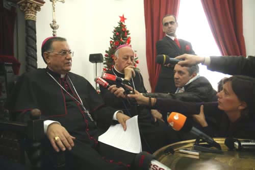 Monsignor Fouad Twal annuncia il viaggio papale in Terra Santa