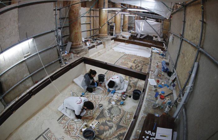 Il restauro dei mosaici costantiniani della Natività