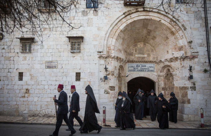 A Gerusalemme aggredito un prete armeno