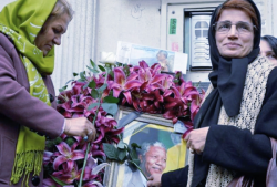 Un tributo, quasi clandestino, a Nasrin Sotoudeh