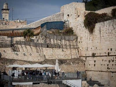Spazio di preghiera al Muro per tutti gli ebrei: un altro stop
