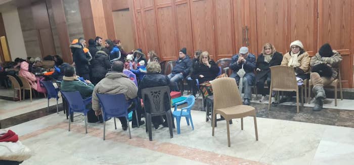 Centinaia di cittadini di Aleppo sono stati accolti nel convento e nella parrocchia latina di San Francesco ad Aleppo nella notte tra il 6 e il 7 febbraio 2022 (foto parrocchia latina di Aleppo)