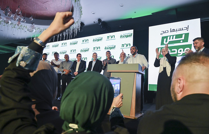 Il voto in Israele: volano i partiti arabi, Netanyahu non sprofonda